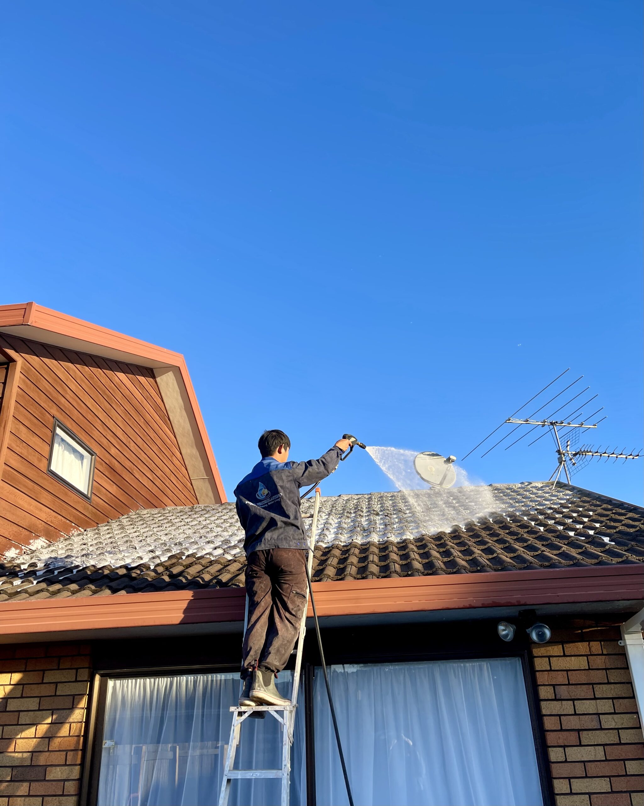 Pure Waterblasting technician